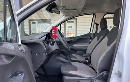 Ford Tourneo Courier I рестайлинг, 2017 год, 999 900 рублей, 10 фотография