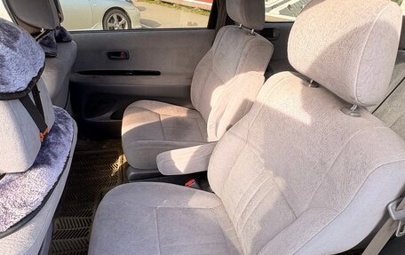 Toyota Gaia, 2000 год, 550 000 рублей, 11 фотография