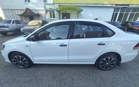 Volkswagen Polo VI (EU Market), 2016 год, 910 000 рублей, 2 фотография
