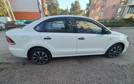 Volkswagen Polo VI (EU Market), 2016 год, 910 000 рублей, 3 фотография