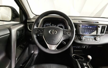 Toyota RAV4, 2016 год, 2 595 000 рублей, 20 фотография