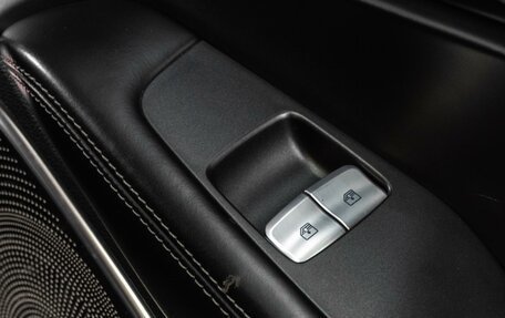 Genesis G90 I рестайлинг, 2016 год, 3 299 000 рублей, 20 фотография