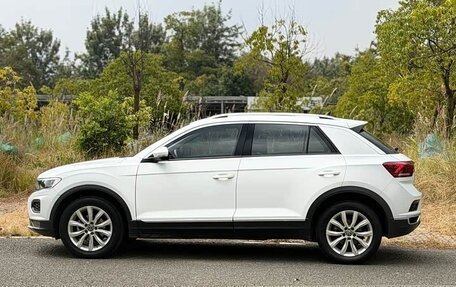 Volkswagen T-Roc I, 2022 год, 1 475 000 рублей, 5 фотография