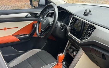 Volkswagen T-Roc I, 2022 год, 1 475 000 рублей, 9 фотография