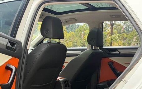 Volkswagen T-Roc I, 2022 год, 1 475 000 рублей, 7 фотография