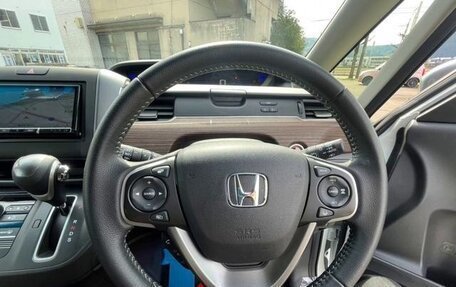 Honda Freed II, 2023 год, 1 340 000 рублей, 11 фотография