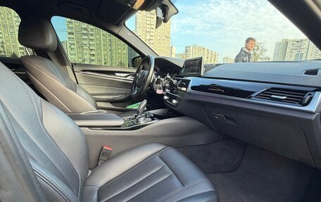 BMW 5 серия, 2018 год, 3 000 000 рублей, 9 фотография