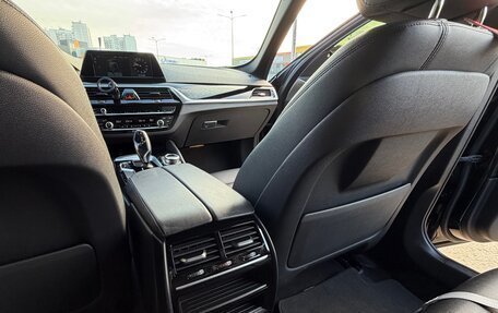 BMW 5 серия, 2018 год, 3 000 000 рублей, 13 фотография