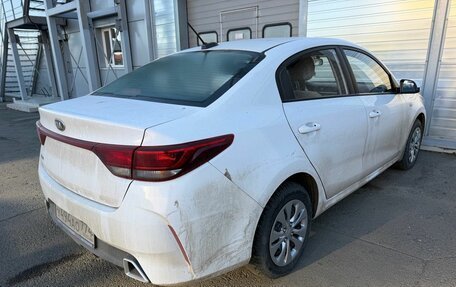 KIA Rio IV, 2021 год, 1 585 000 рублей, 3 фотография