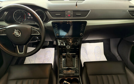 Skoda Superb III рестайлинг, 2018 год, 2 050 000 рублей, 9 фотография