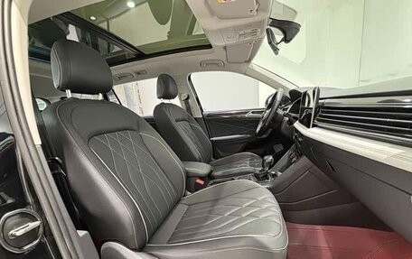 Volkswagen Tiguan II, 2023 год, 2 150 055 рублей, 12 фотография