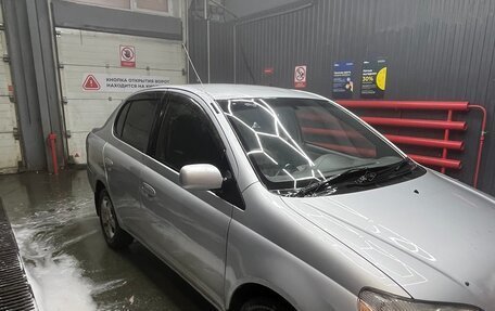 Toyota Platz, 1999 год, 185 000 рублей, 3 фотография