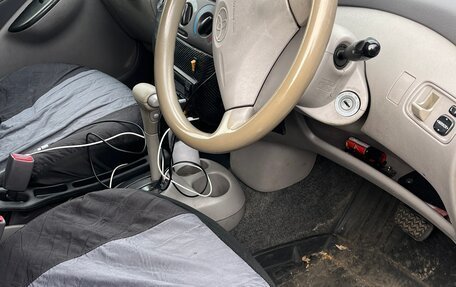 Toyota Platz, 1999 год, 185 000 рублей, 28 фотография