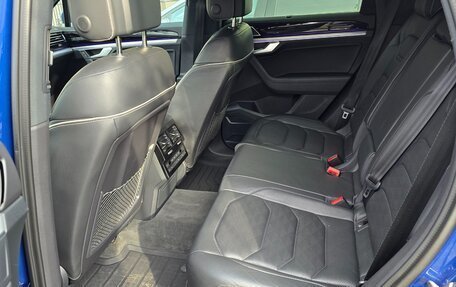 Volkswagen Touareg III, 2018 год, 5 000 000 рублей, 10 фотография