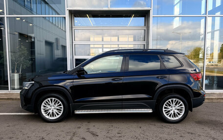 Volkswagen Taos, 2021 год, 1 900 000 рублей, 2 фотография