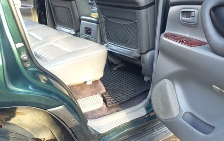 Toyota Land Cruiser 100 рестайлинг 2, 1998 год, 1 550 000 рублей, 11 фотография