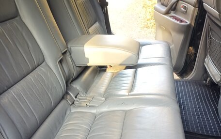 Toyota Land Cruiser 100 рестайлинг 2, 1998 год, 1 550 000 рублей, 12 фотография