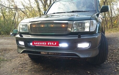 Toyota Land Cruiser 100 рестайлинг 2, 1998 год, 1 550 000 рублей, 5 фотография