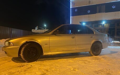 BMW 5 серия, 2002 год, 430 000 рублей, 3 фотография