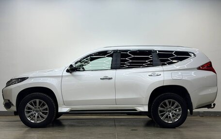 Mitsubishi Pajero Sport III рестайлинг, 2019 год, 2 700 000 рублей, 4 фотография