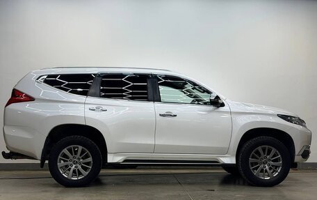 Mitsubishi Pajero Sport III рестайлинг, 2019 год, 2 700 000 рублей, 8 фотография