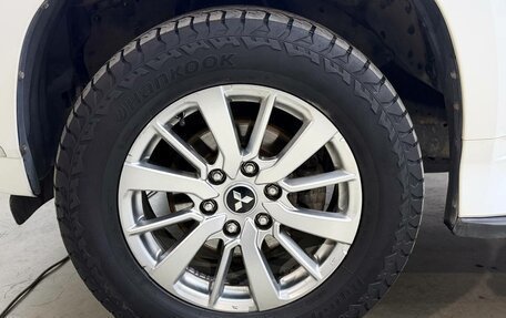 Mitsubishi Pajero Sport III рестайлинг, 2019 год, 2 700 000 рублей, 11 фотография