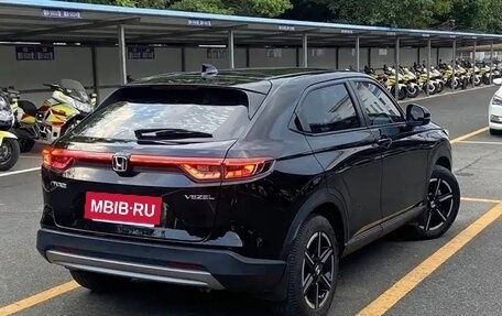 Honda Vezel, 2023 год, 1 610 000 рублей, 4 фотография