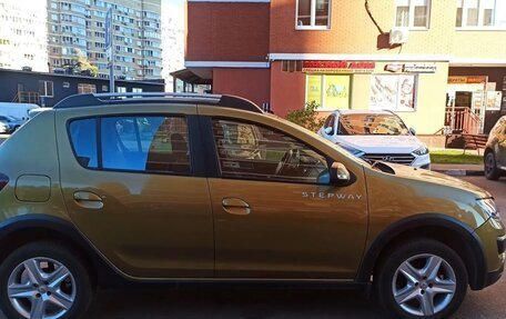 Renault Sandero II рестайлинг, 2015 год, 890 000 рублей, 3 фотография