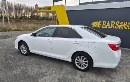 Toyota Camry, 2014 год, 1 470 000 рублей, 5 фотография