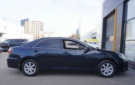 Toyota Camry, 2016 год, 1 900 000 рублей, 4 фотография