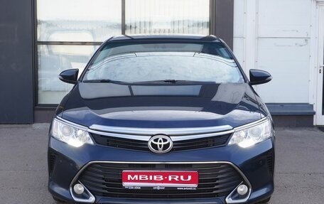 Toyota Camry, 2016 год, 1 900 000 рублей, 2 фотография