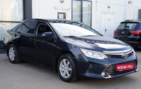 Toyota Camry, 2016 год, 1 900 000 рублей, 3 фотография