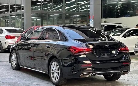 Mercedes-Benz A-Класс, 2020 год, 1 715 000 рублей, 3 фотография