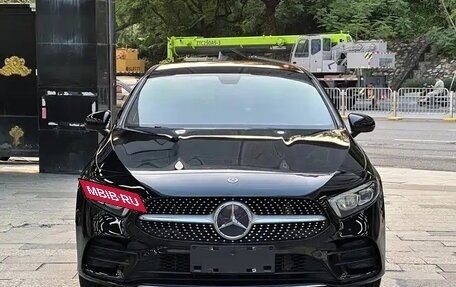 Mercedes-Benz A-Класс, 2020 год, 1 715 000 рублей, 2 фотография