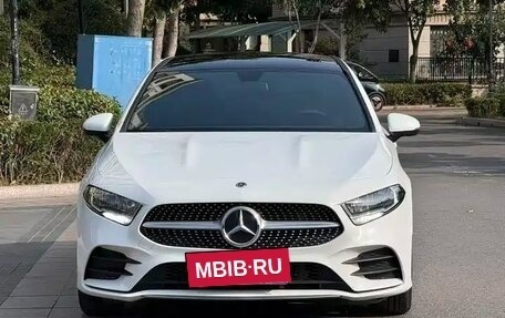 Mercedes-Benz A-Класс, 2022 год, 1 697 000 рублей, 2 фотография