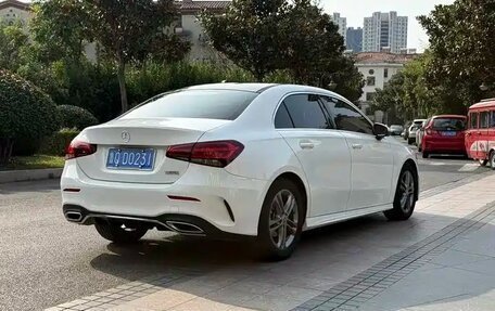 Mercedes-Benz A-Класс, 2022 год, 1 697 000 рублей, 5 фотография