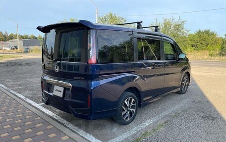 Honda Stepwgn IV рестайлинг, 2020 год, 2 400 000 рублей, 3 фотография
