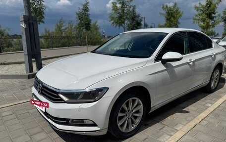 Volkswagen Passat B8 рестайлинг, 2015 год, 1 800 000 рублей, 2 фотография