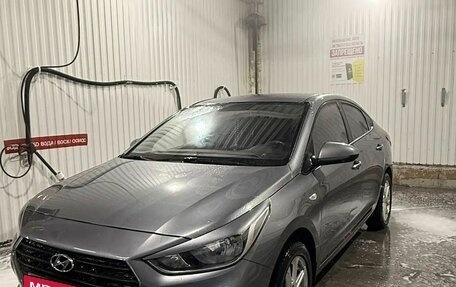 Hyundai Solaris II рестайлинг, 2019 год, 1 350 000 рублей, 3 фотография