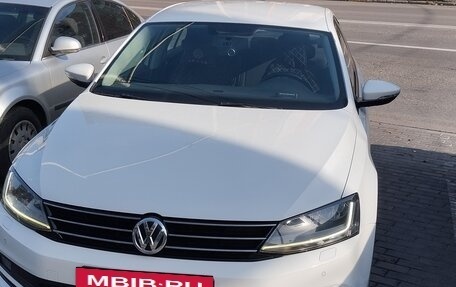 Volkswagen Jetta VII, 2016 год, 1 340 000 рублей, 2 фотография