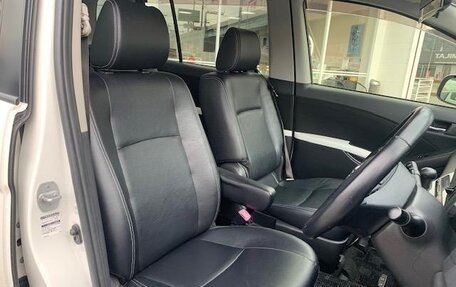 Toyota ISis I, 2017 год, 1 025 000 рублей, 9 фотография