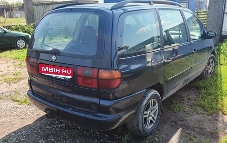 Volkswagen Sharan I рестайлинг, 1997 год, 320 000 рублей, 4 фотография