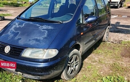 Volkswagen Sharan I рестайлинг, 1997 год, 320 000 рублей, 2 фотография
