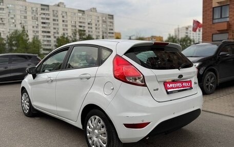 Ford Fiesta, 2016 год, 850 000 рублей, 3 фотография