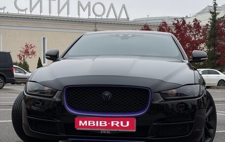 Jaguar XE I рестайлинг, 2018 год, 1 900 000 рублей, 2 фотография