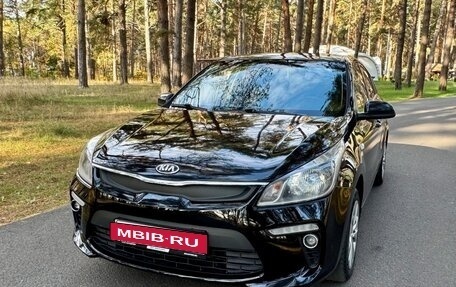 KIA Rio IV, 2019 год, 1 060 000 рублей, 2 фотография