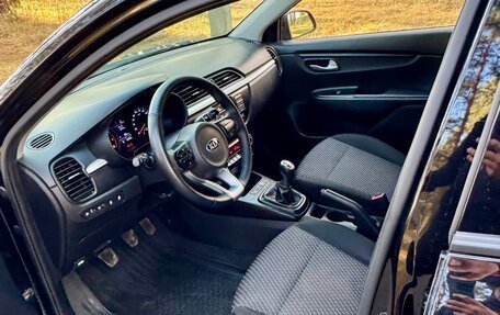 KIA Rio IV, 2019 год, 1 060 000 рублей, 9 фотография