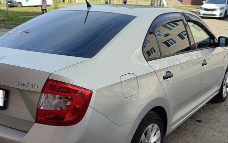Skoda Rapid I, 2014 год, 820 000 рублей, 2 фотография