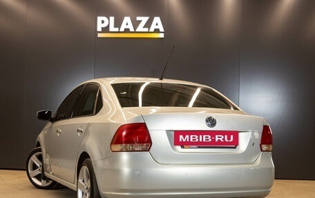 Volkswagen Polo VI (EU Market), 2012 год, 800 000 рублей, 4 фотография