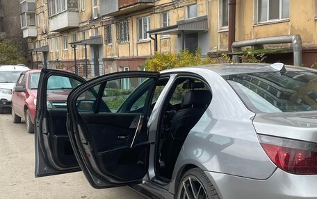 BMW 5 серия, 2003 год, 927 000 рублей, 3 фотография